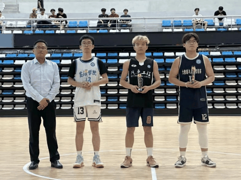 1742805232464217.png 图片2.png