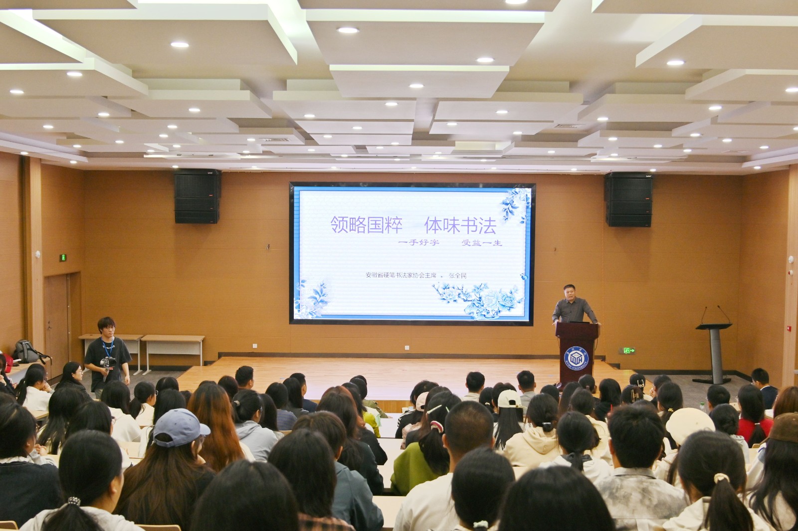 1760514437121146.jpg 1760514437121146.jpg