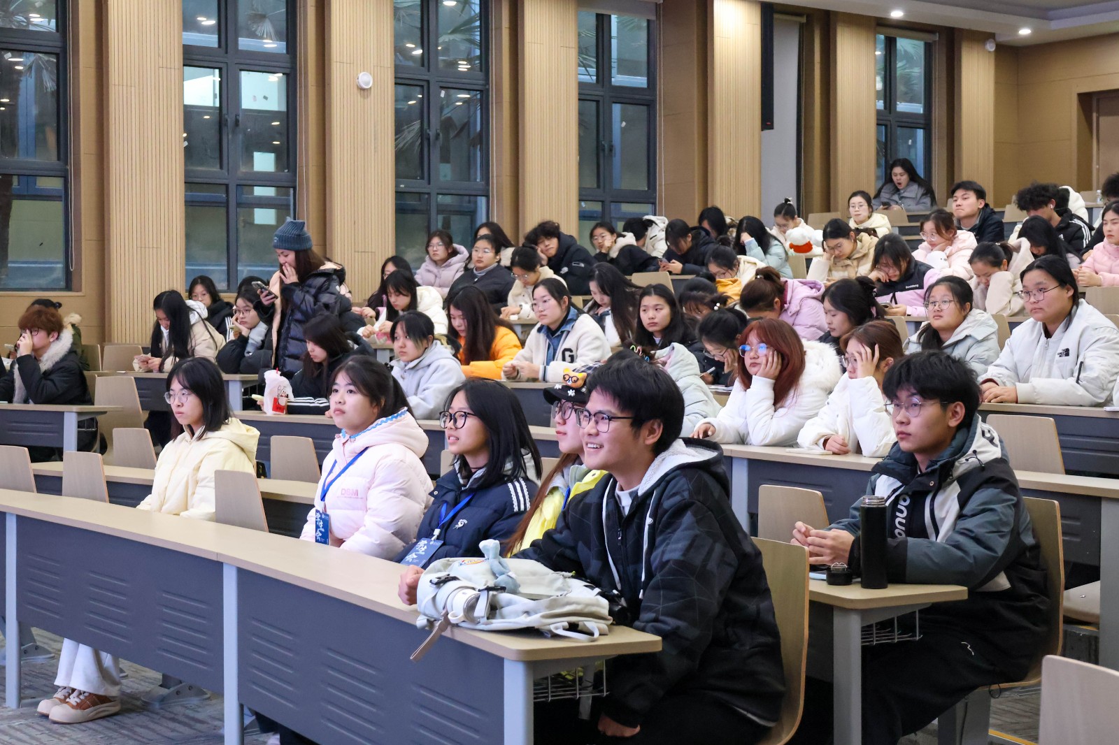 1767599809437329.jpg 1767599809437329.jpg