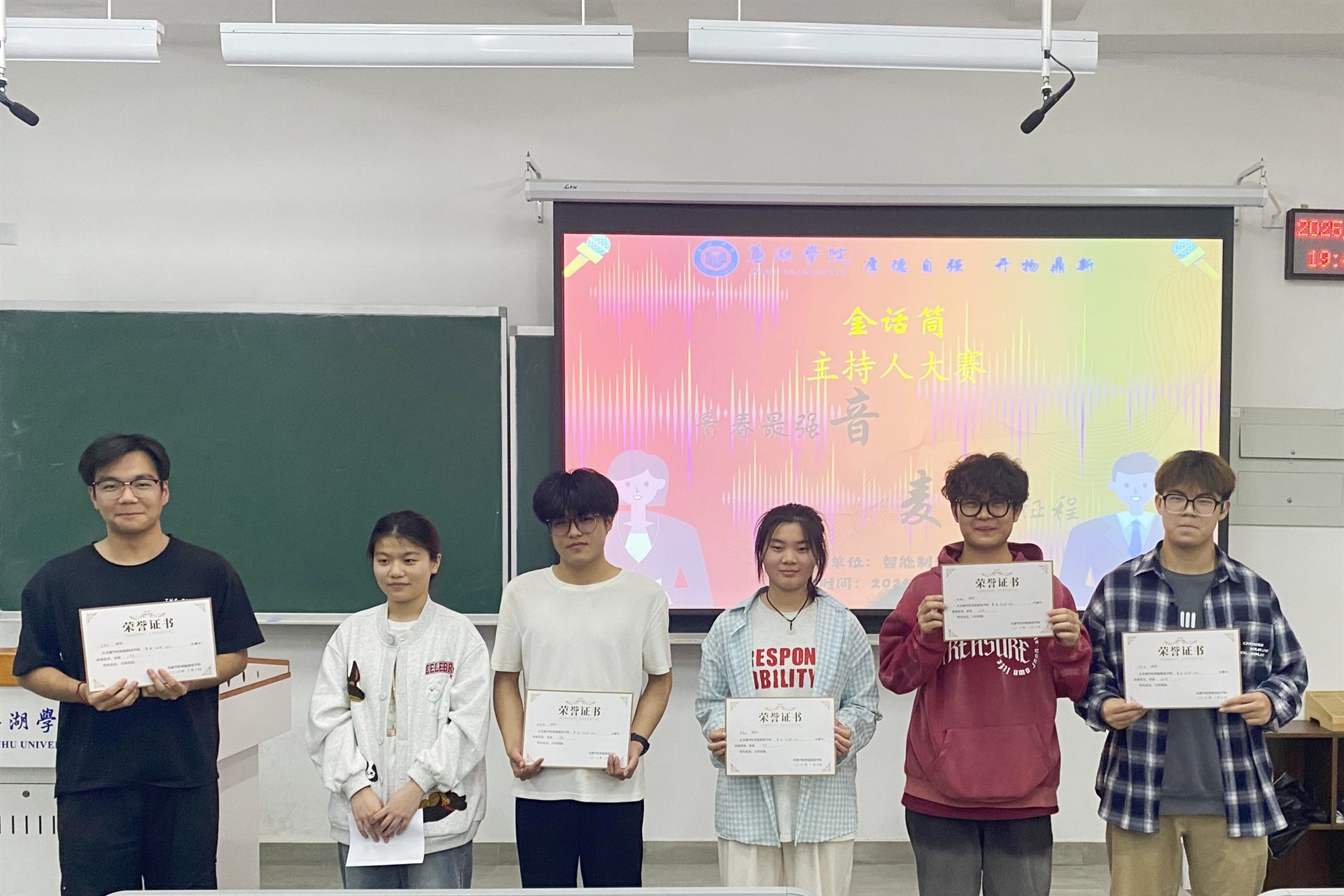 24527ae631d35306a7a590a2402b8b0d_副本.jpg